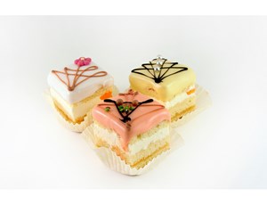 Petit fours
